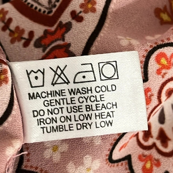 Tabitha Webb Medallion Tank in Blush Paisley - Size Large - Picture 6 of 6